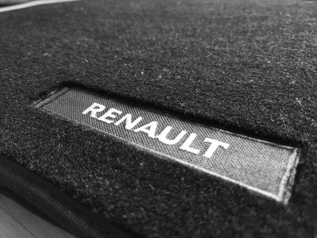 �j Renault (Thalia, Clio) aut�sz�nyeg