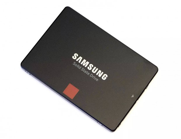 j Samsung 860 Pro 256GB prmium SSD meghajtk