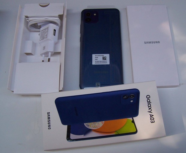 j Samsung Galaxy A03 64GB 4GB RAM Dual (A035) Mobiltelefon