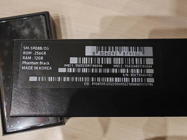 Új Samsung S22 Ultra 12/256Gb Black,dual sim független,olcsón.