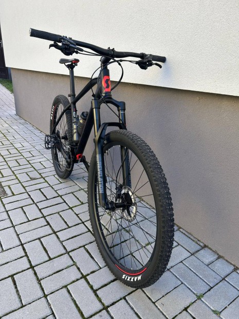 j Scott Aspect XT 8120, Rockshox 140mm Revelation egyedi MTB