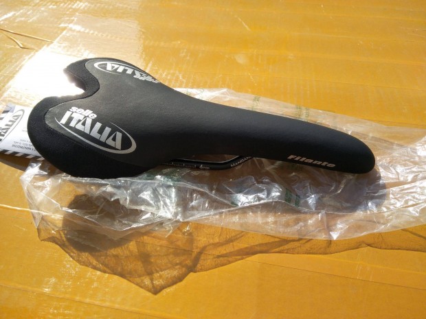 j Selle Italia Filante verseny nyereg Kevlar Lorica Mangn sly 190g