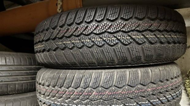 j Semperit 165/70 R14" Gumi PAR