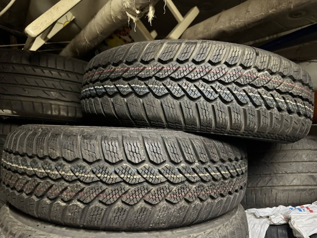 Új Semperit Snow 165/70 R14" Gumi PAR