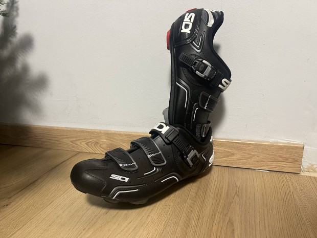 j Sidi Carbon kerkpros cip stopli look keo 44 27.5 cm