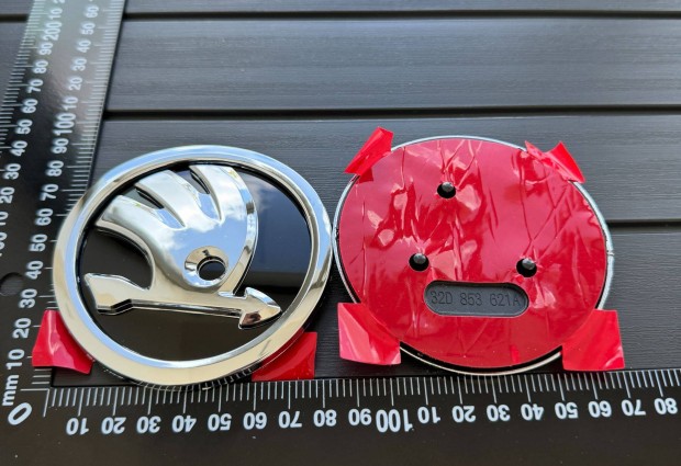 �j Skoda 90mm Embl�ma Jel Logo Csomagtart� G�ptet� 32d853621a