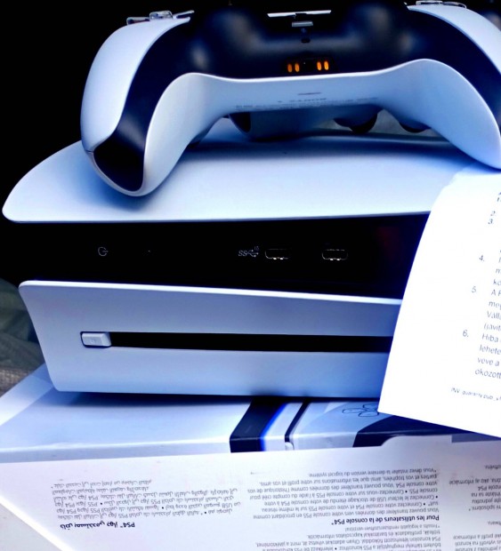 Új!Sony Playstation 5 PS 5 Slim +2DB Kontroller Új! PS5 Slim 1TB