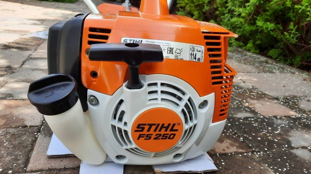 Új Stihl fs 250 fűkasza ingyen szállítással