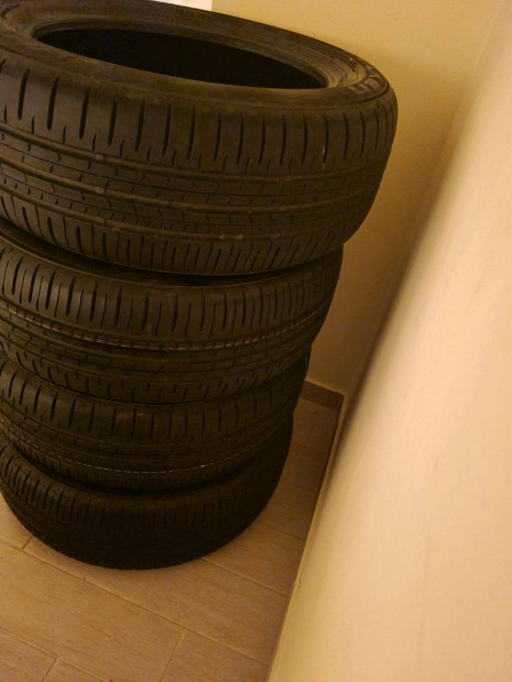 j Sumitomo Falken gumiabroncsok