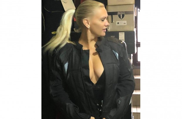 j Tesztgyztes Nmet motoros brkabt alu protektorokkal