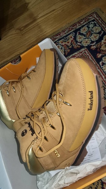 j Timberland bakancs 39