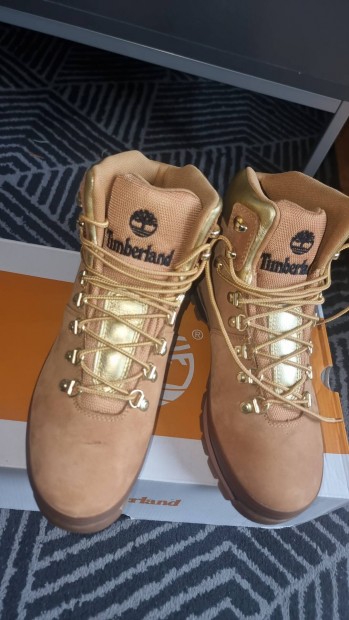 j Timberland bakancs  39