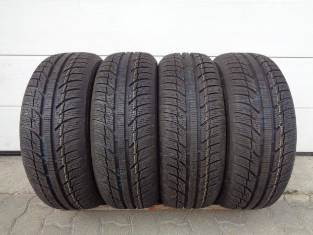 j Toyo 195/60R15 tli gumi garnitra elad