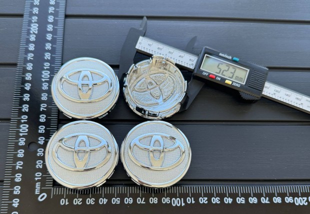 Új Toyota 57mm Felni Alufelni Közép Kupak Felniközép Felnikupak