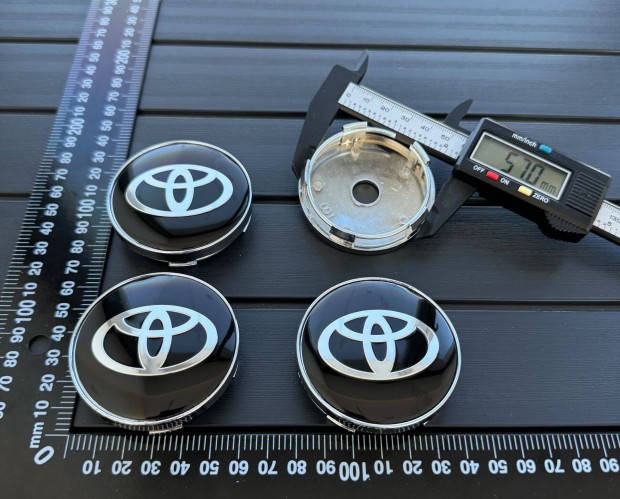 �j Toyota 60mm Felni Alufelni K�z�p Kupak Felnik�z�p Felnikupak Jel