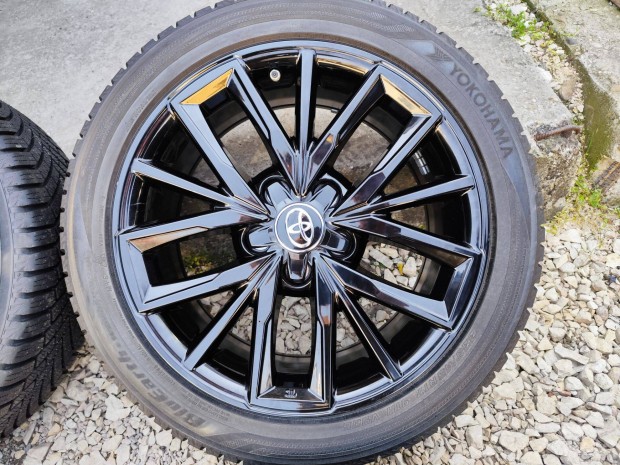 Új Toyota Corolla gyári alufelni 5x114,3 17"