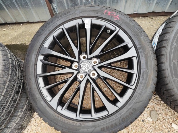 j Toyota c-hr chr gyri alufelni 5x114,3 19"