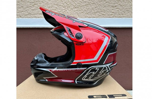 j Troy Lee Designs GP piros/fekete MX, cross sisak, buksisak (M)