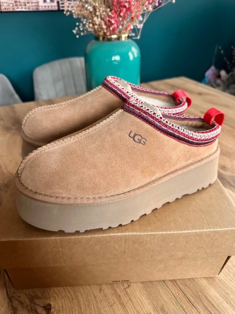 j Ugg Tazz Chestnut 41 (39,5-40-es lbra)