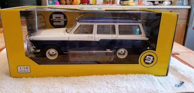 j Volga 22V 1967 Fm autmodel 1:18 Mretben eredeti dobozban