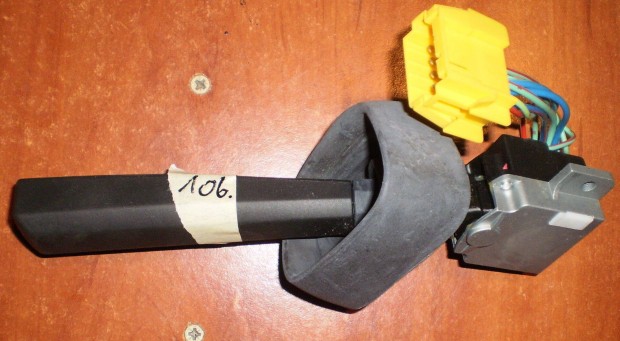 j Volvo FH ablaktrl kapcsol 1624133