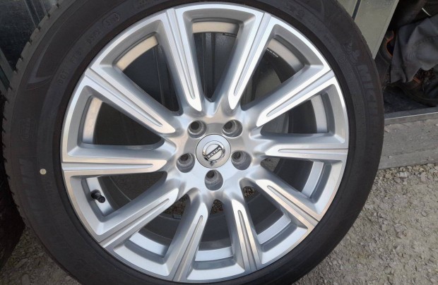 Új Volvo S60 V70 S80 v90 gyári alufelni 5x108 18"