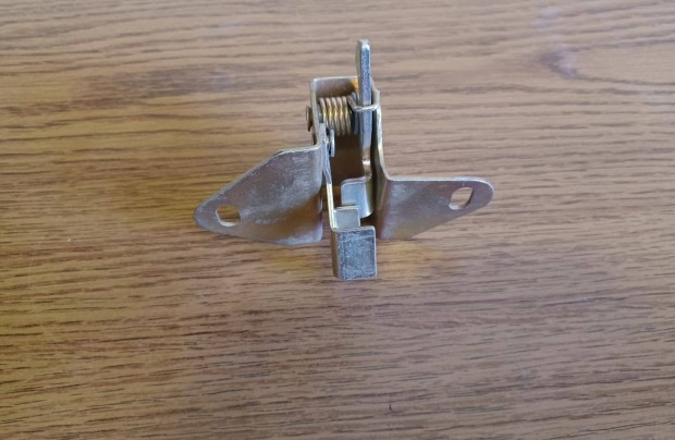 �j Wartburg 353 1,3 csomagt�r z�r gy�ri