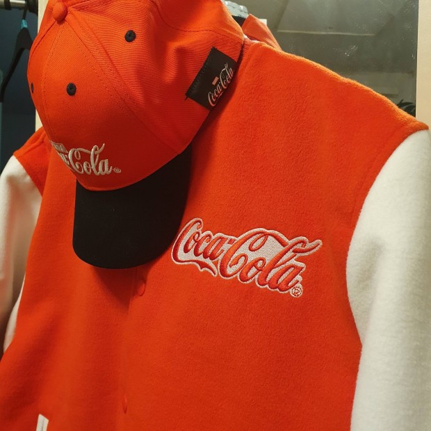 j XL Coca-Cola Marvel Deadpool varsity baseball bomber dzseki sapka