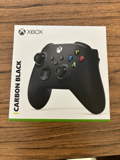 j Xbox Carbon Black kontroller