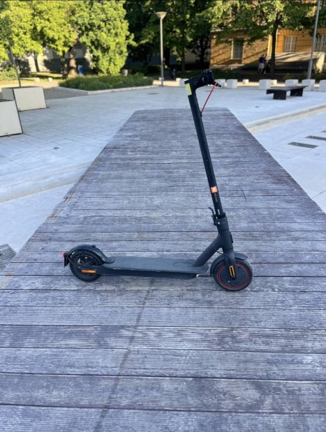 j Xiaomi pro 2 elektromos roller