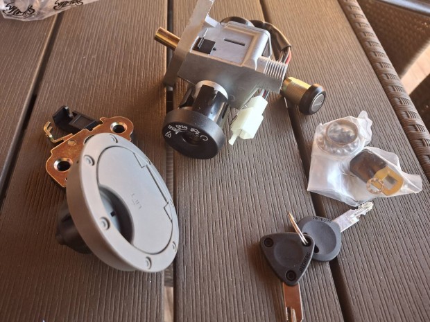 Új Yamaha Aerox zár szett gyújtás kapcsoló