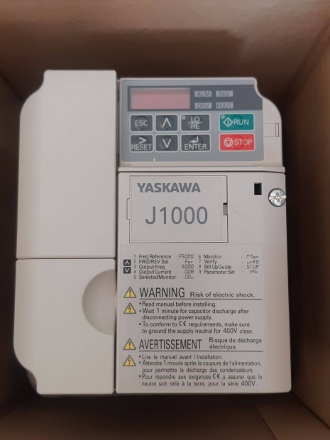 j Yaskawa frekvenciavlt Cimr-Jcba0010BAA AC:200-240V 2,2KW/1,5KW