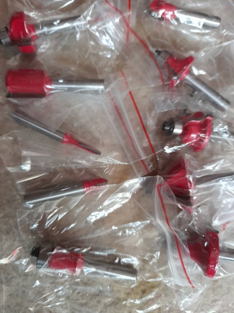 �j, 15db-os d�szmar� k�sfejek. 