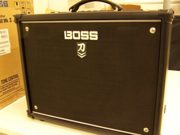 Új, BOSS Katana 50 MK-2 Gitár kombó kapcsolóval eladó