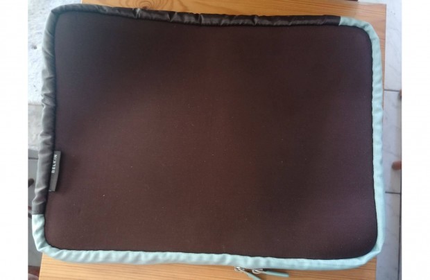 Új, Belkin márkájú laptop védő eladó!