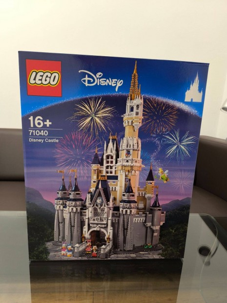 j! Bontatlan! LEGO Disney 71040 Disney Castle