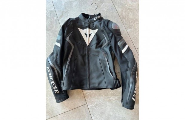 Új, Dainese Avro 4 lady motoros bőrdzseki