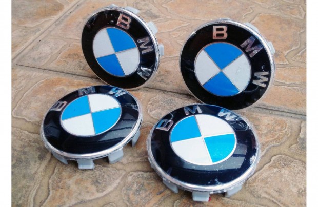 Új, Gyári BMW felni kupak, felni közép, porvédő kupak (68mm)