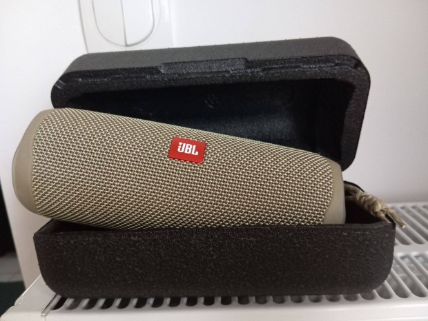 j! JBL Flip5 Bluetooth hangszr