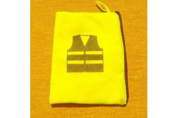 �j, L�that�s�gi mell�ny, s�rga mell�ny cipz�ras tokban