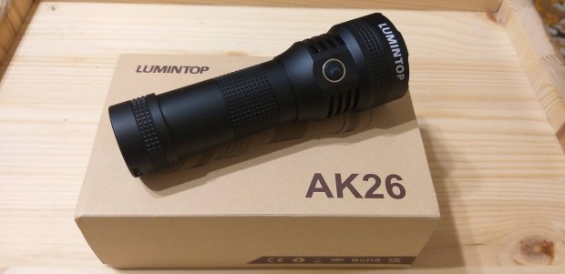 j! Lumintop AK26 SFN60 7000 Lumen USB-C zseblmpa