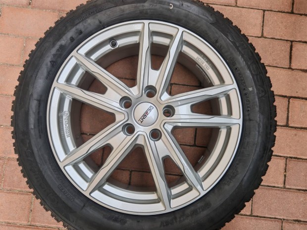 Új! MG ZS EV 17 col alufelni 215/55r17 téli gumi