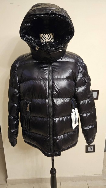 j  Moncler kabt 2-es M-es Unisex