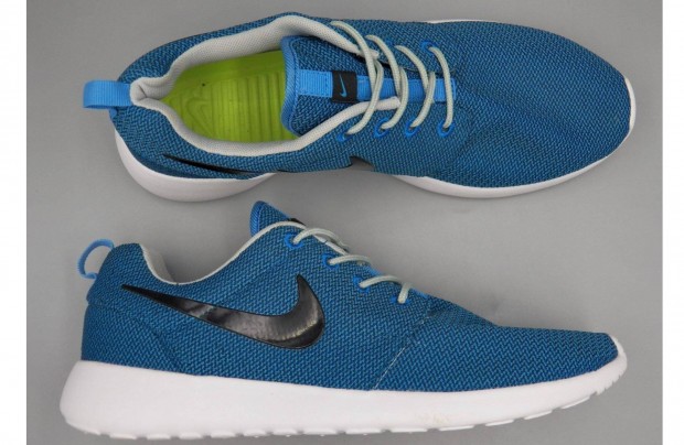 j! Nike Roshe Run sportcip, 44 -es