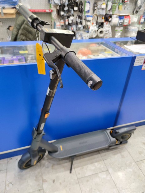 Új! Ninebot Max G2 elektromos roller dobozában