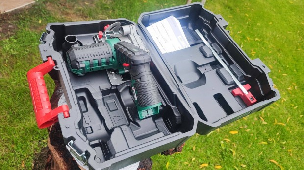 Új, Parkside Phksa 12 B3 akkus kézi körfűrész, 85 mm fűrészlappal,
