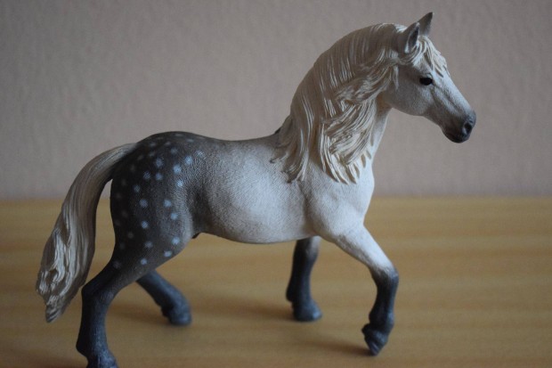 j! Schleich l