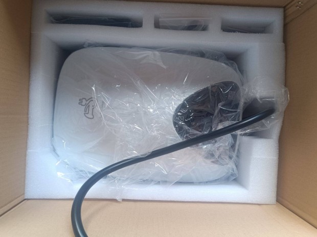 Új! Schneider Evlink Home 11 kW (3 fázis) Elektromos Autó Töltő