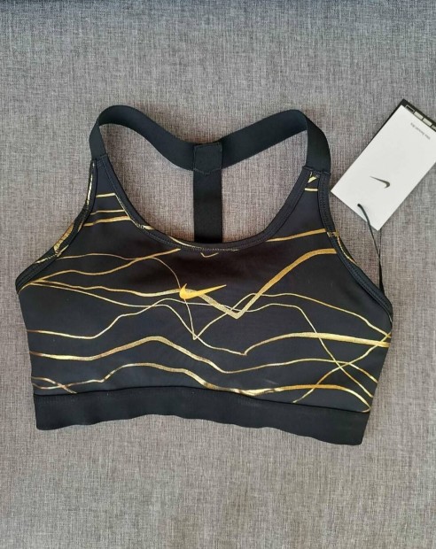 j! XS-es Nike sport top, melltart 