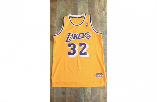 j ' Adidas - NBA - Lakers - Johnson' frfi kosaras mez, M-es mretben